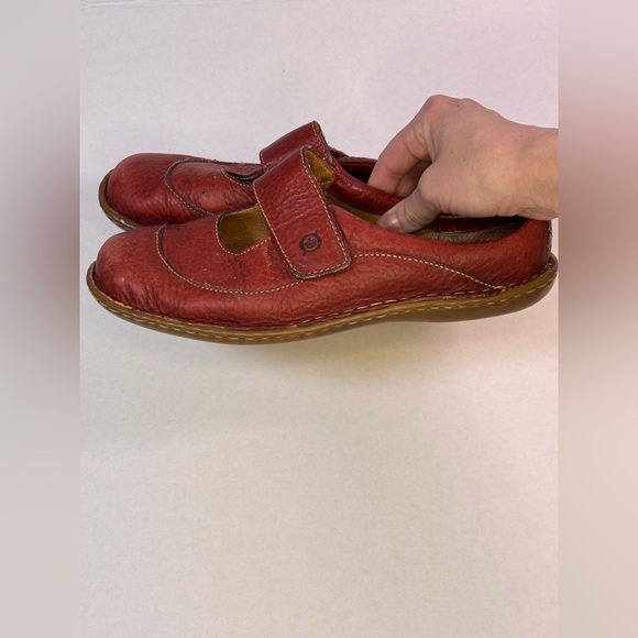 SOLD Born Red Pebbled Leather Mary Jane Shoes - Picture 4 of 6